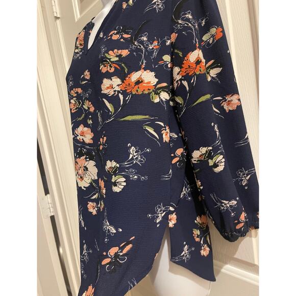 Fun2Fun Navy Floral Blouse – Size S - Picture 3 of 5